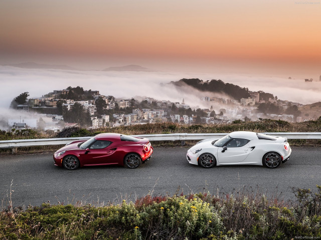 Alfa Romeo 4C Coupe US-Version фото