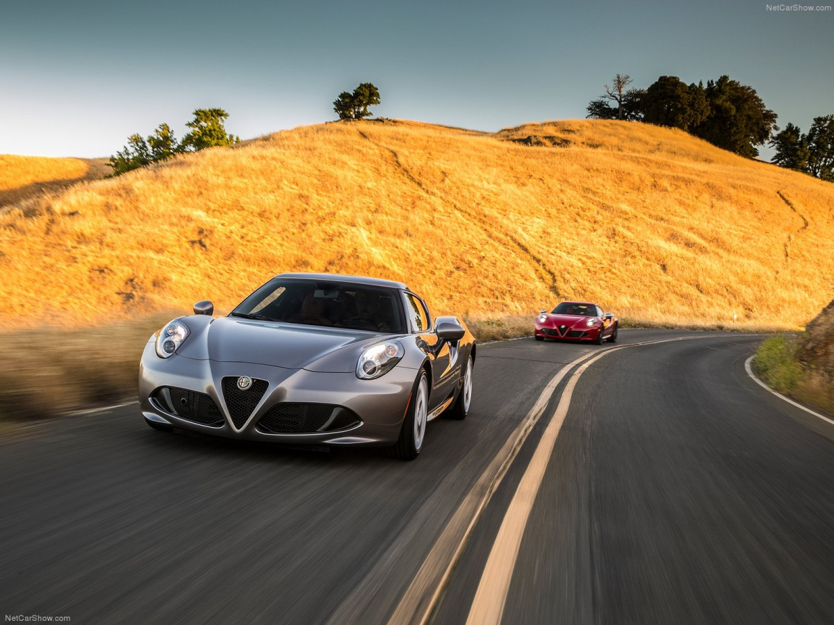 Alfa Romeo 4C Coupe US-Version фото 126747