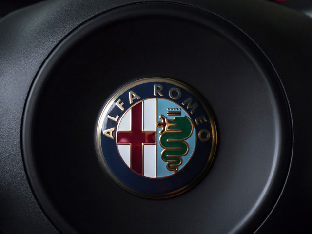 Alfa Romeo 4C Spider фото