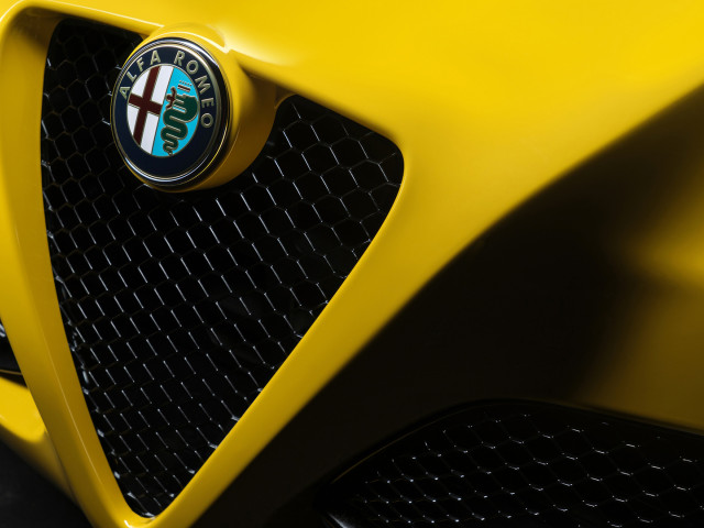 Alfa Romeo 4C Spider фото