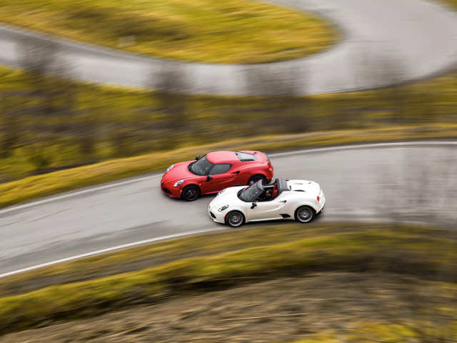 Alfa Romeo 4C Spider фото