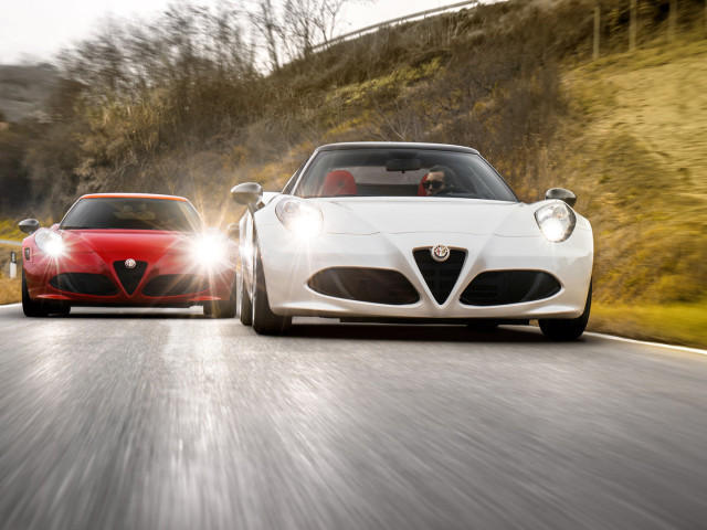 Alfa Romeo 4C Spider фото