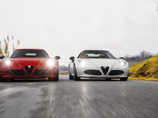 Alfa Romeo 4C Spider фото