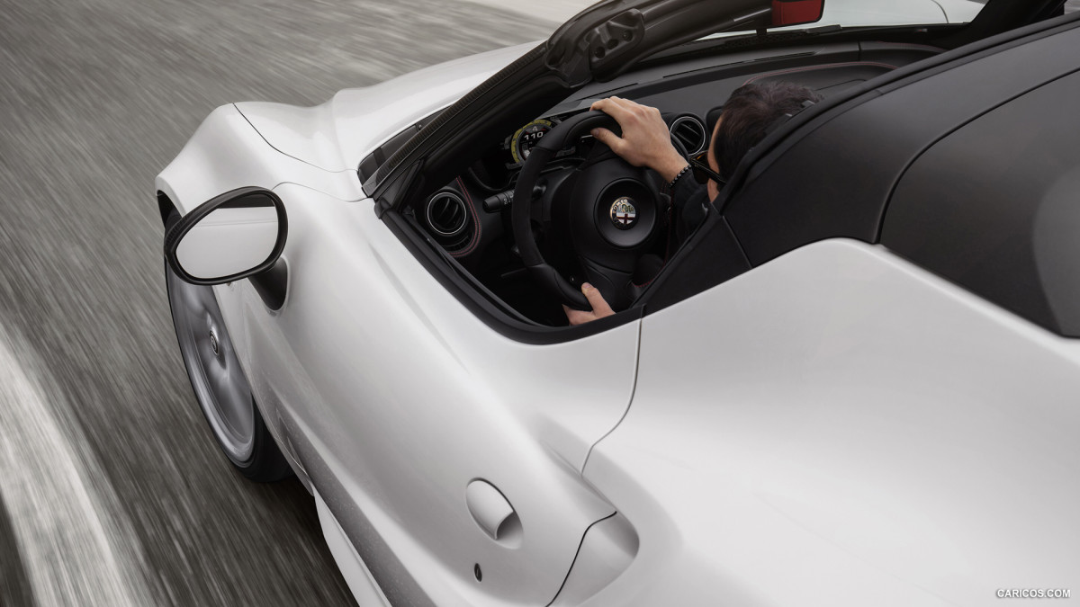 Alfa Romeo 4C Spider фото 141430