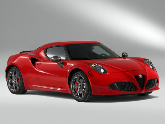 Alfa Romeo 4C фото