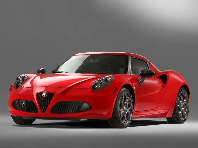 Alfa Romeo 4C фото