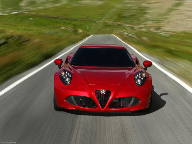 Alfa Romeo 4C фото