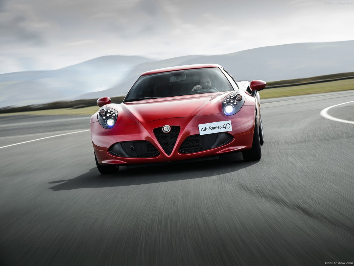 Alfa Romeo 4C фото 119930