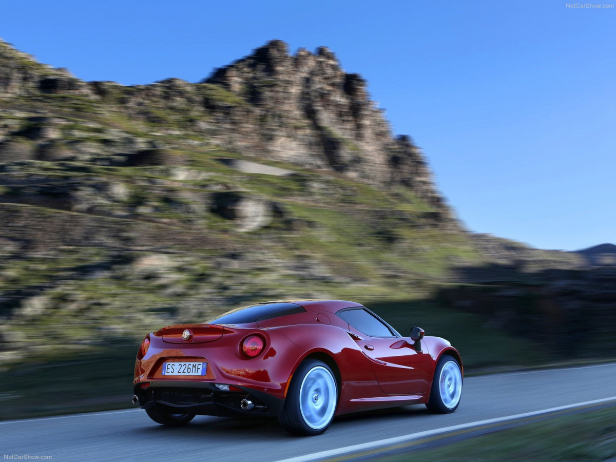 Alfa Romeo 4C фото 119938