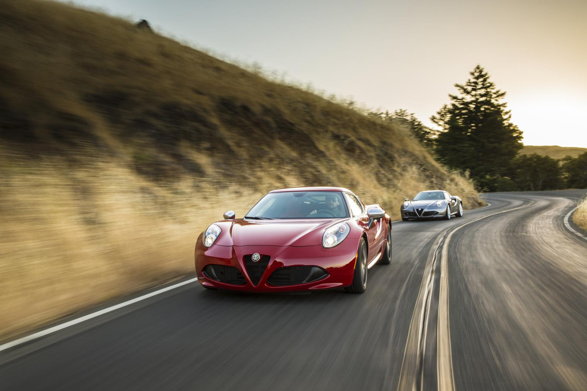 Alfa Romeo 4C фото 128111