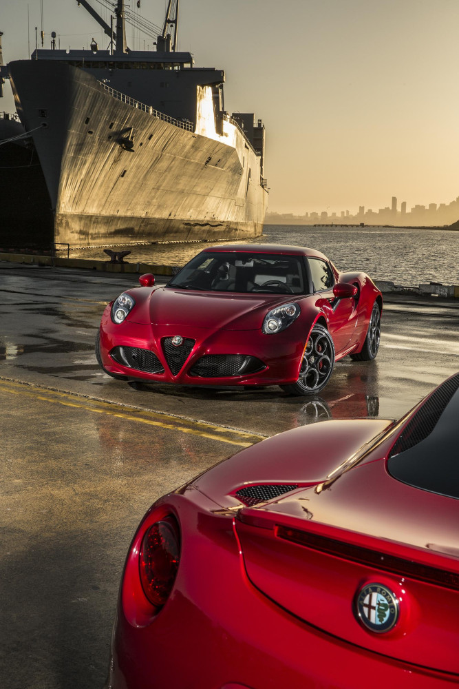 Alfa Romeo 4C фото 128135