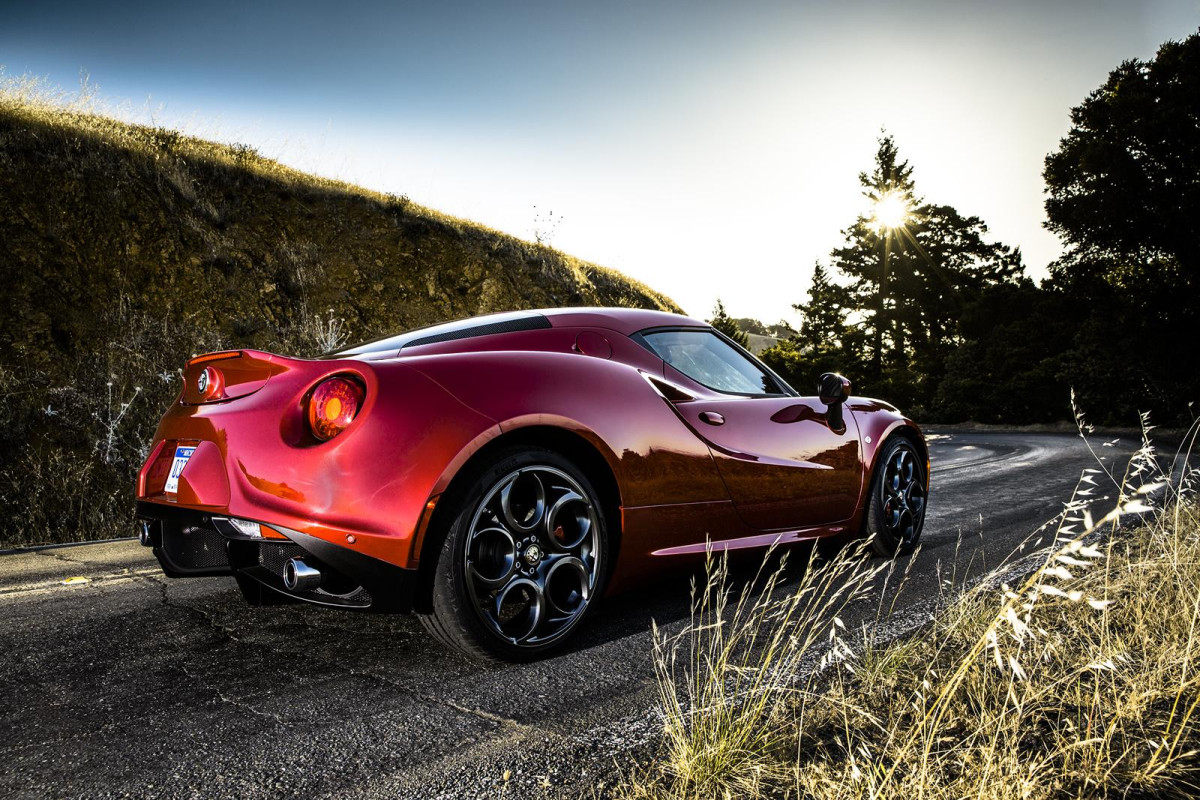 Alfa Romeo 4C фото 128140