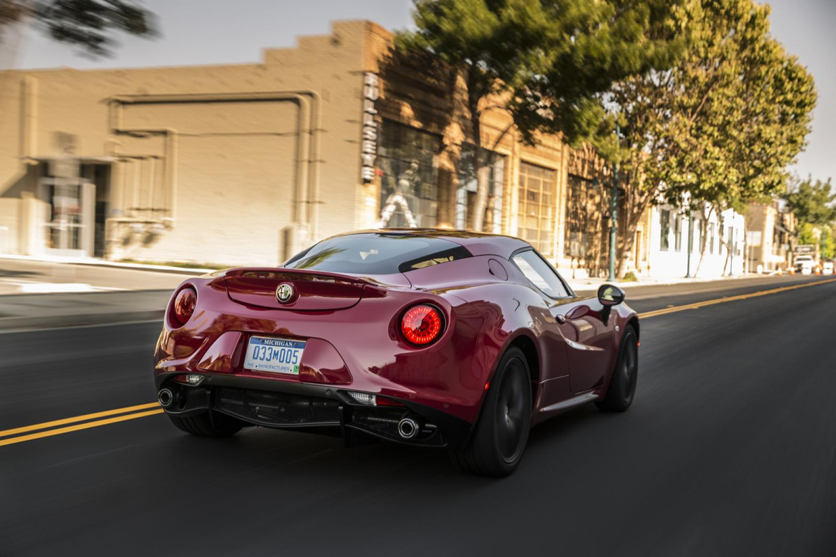 Alfa Romeo 4C фото 128145