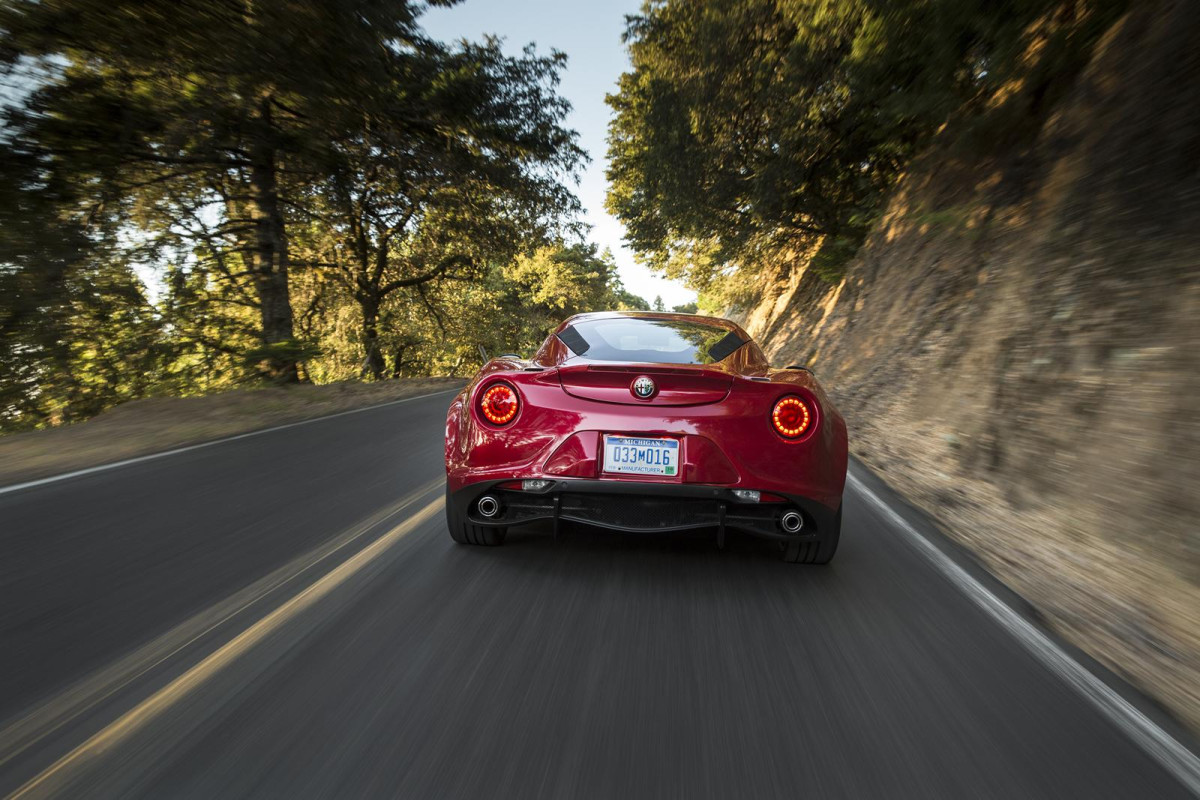 Alfa Romeo 4C фото 128156