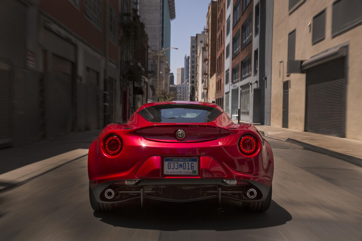 Alfa Romeo 4C фото 128159