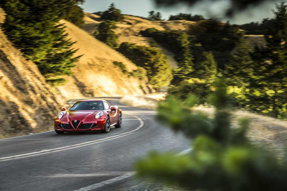 Alfa Romeo 4C фото 128177