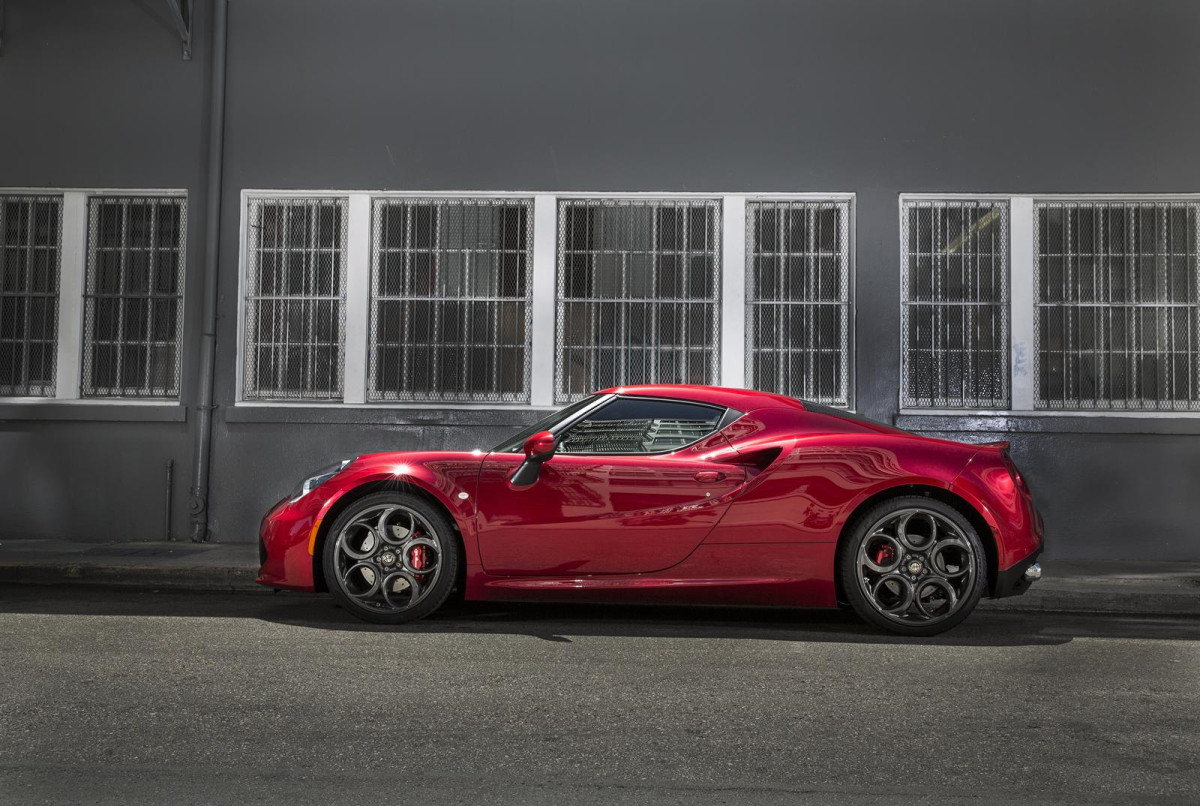 Alfa Romeo 4C фото 128190