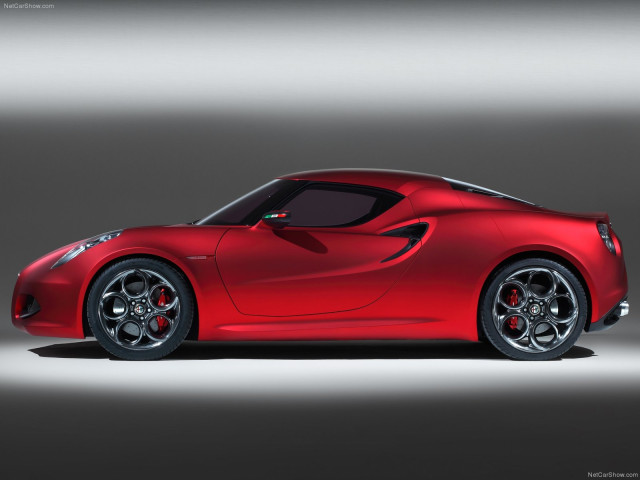 Alfa Romeo 4C фото