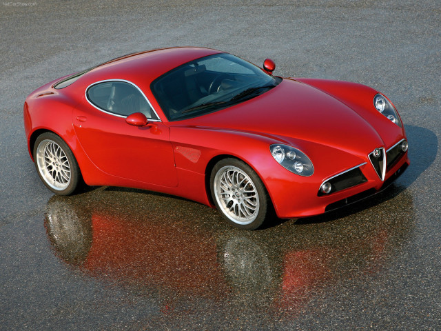 Alfa Romeo 8C Competizione фото