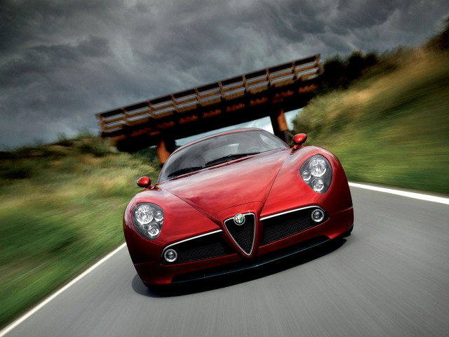 Alfa Romeo 8C Competizione фото