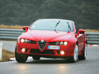 Alfa Romeo Brera фото