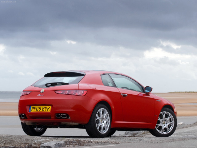 Alfa Romeo Brera фото