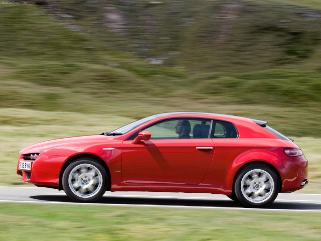 Alfa Romeo Brera фото