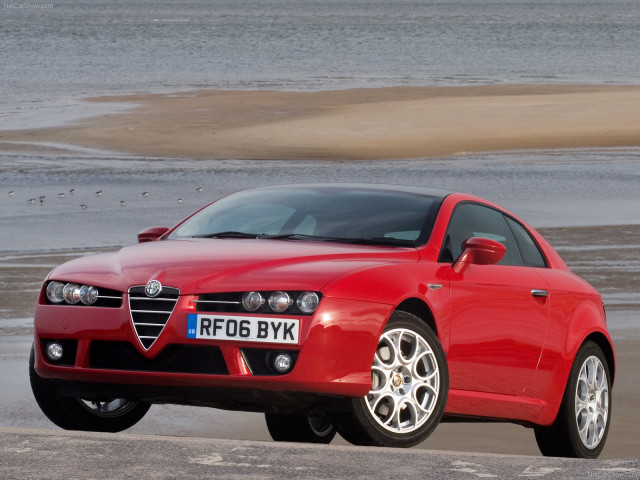 Alfa Romeo Brera фото