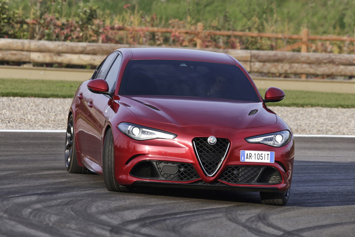 Alfa Romeo Giulia Quadrifoglio фото 171184