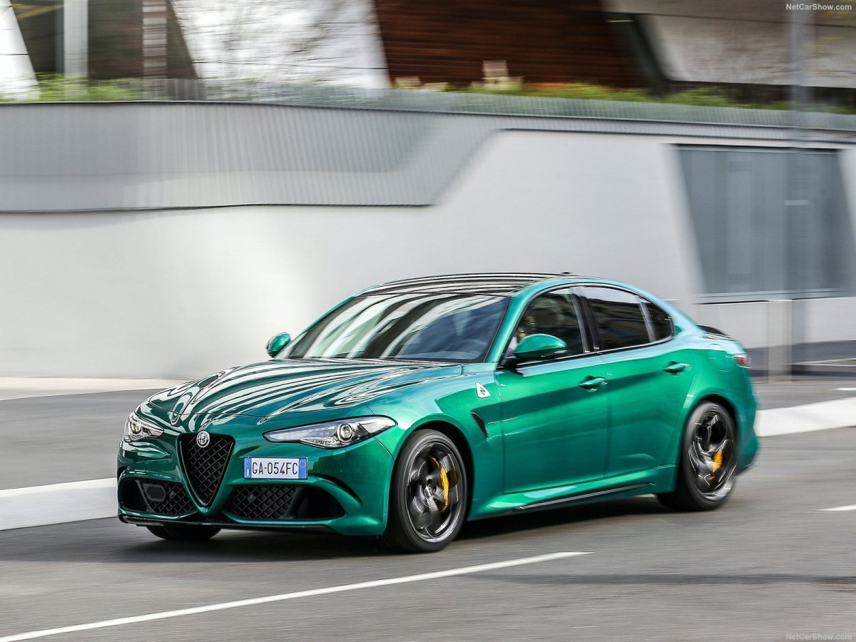 Alfa Romeo Giulia Quadrifoglio фото 204418