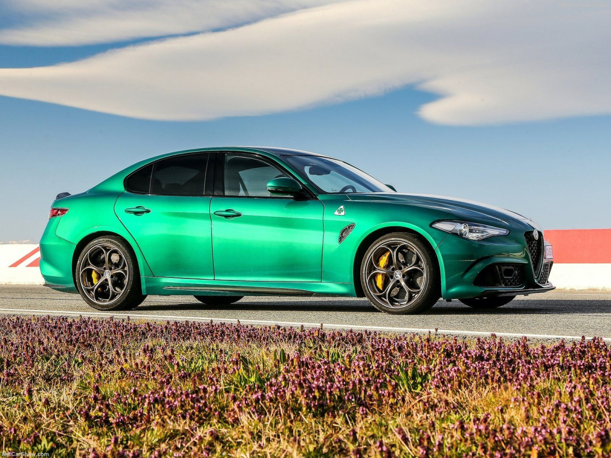 Alfa Romeo Giulia Quadrifoglio фото 204432