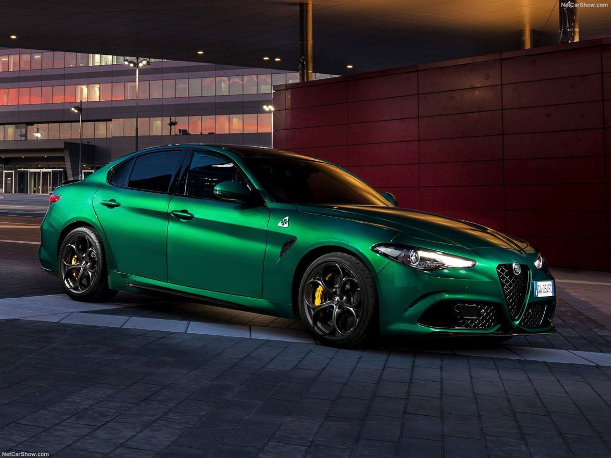 Alfa Romeo Giulia Quadrifoglio фото 204433