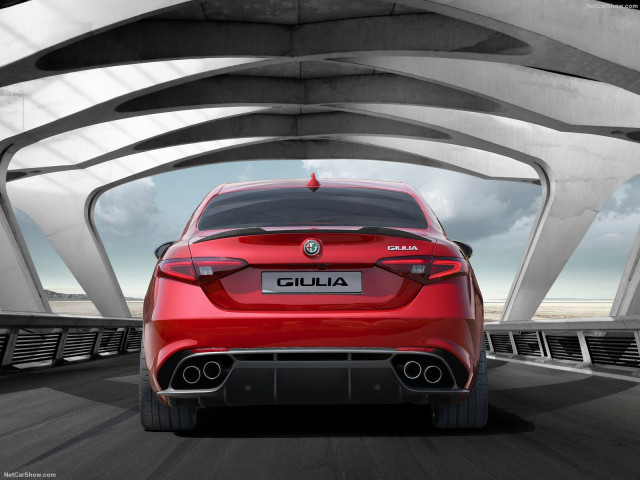 Alfa Romeo Giulia фото