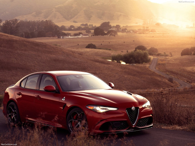 Alfa Romeo Giulia фото