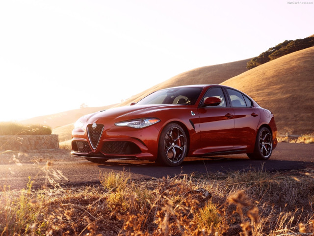 Alfa Romeo Giulia фото