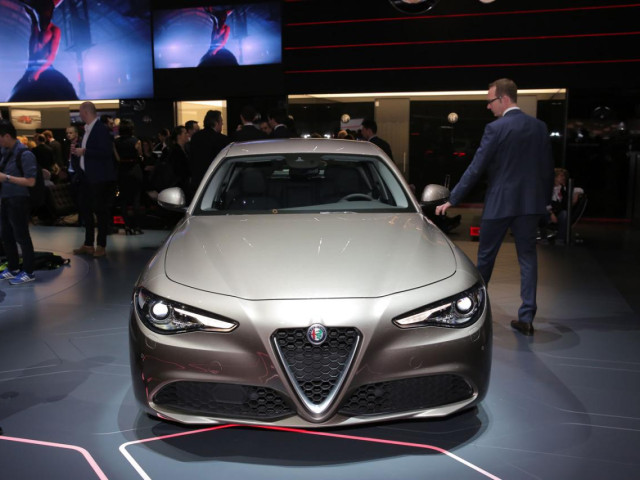 Alfa Romeo Giulia фото