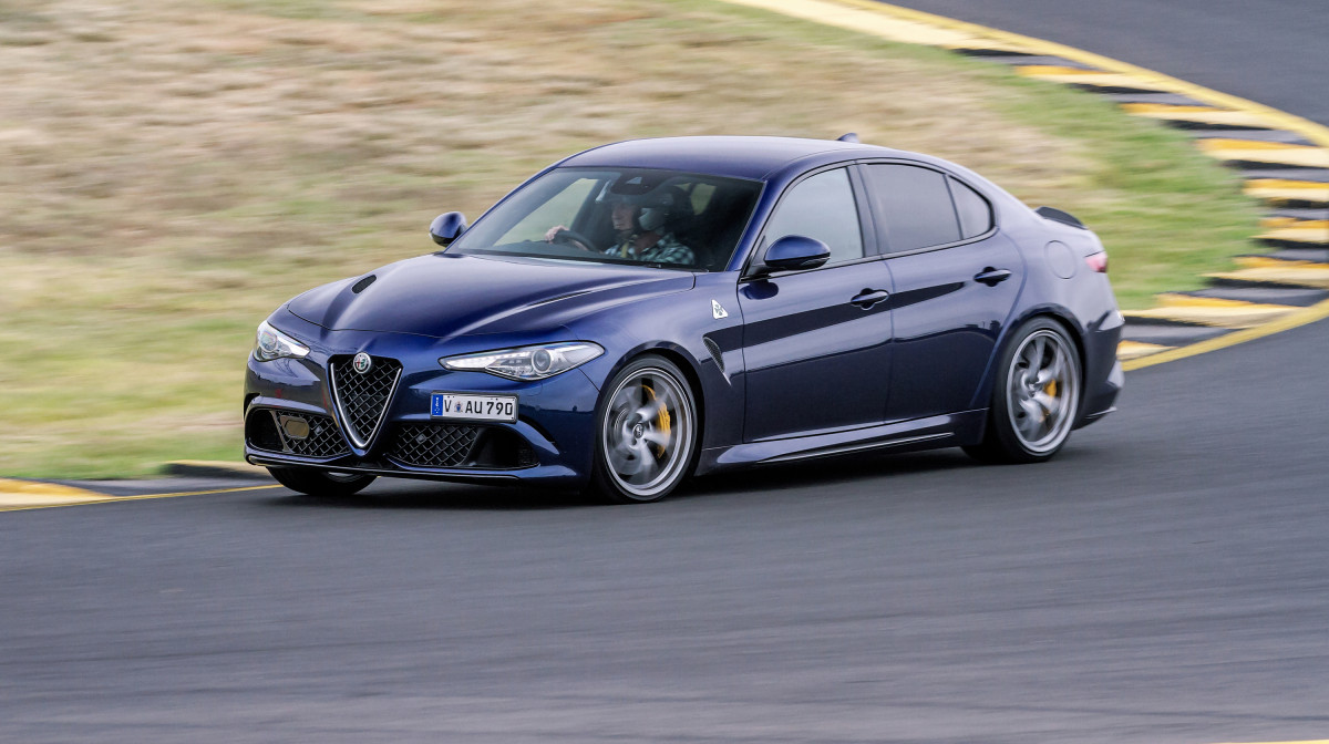 Alfa Romeo Giulia фото 180473