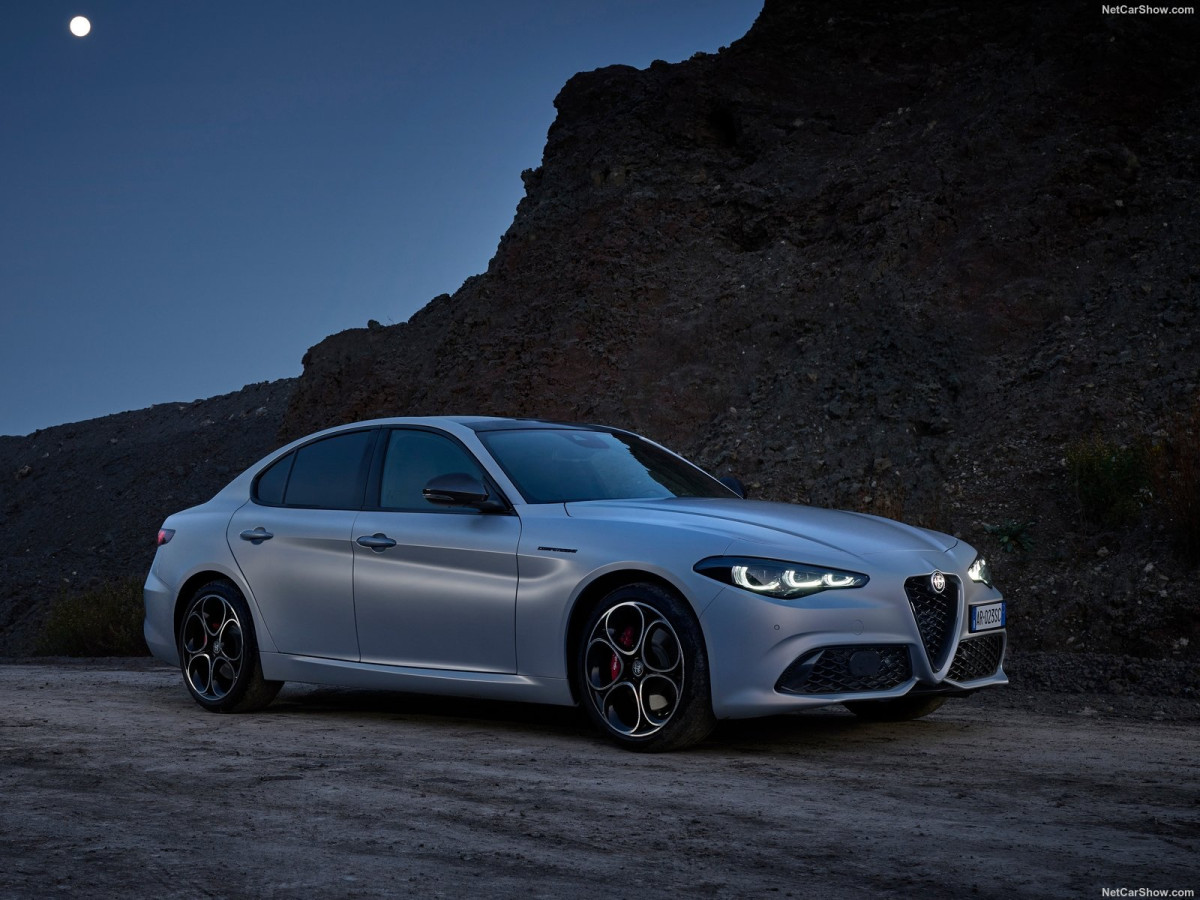 Alfa Romeo Giulia фото 209957