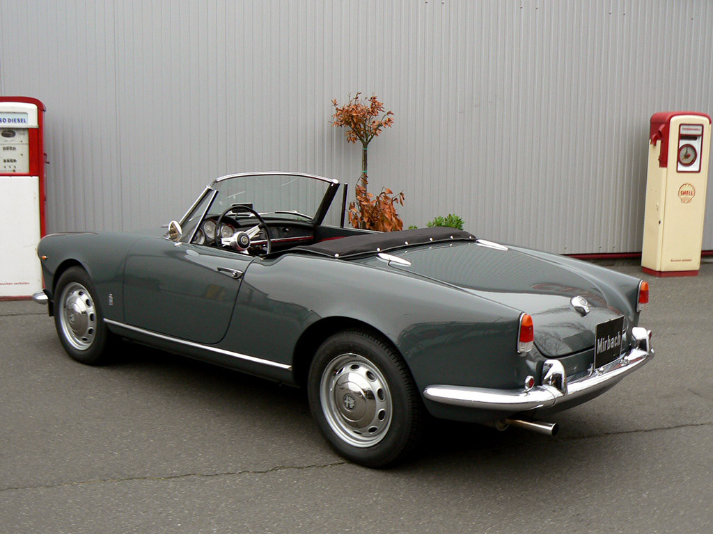 Alfa Romeo Giulietta Spider  фото 41250