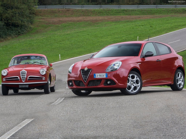 Alfa Romeo Giulietta Sprint фото