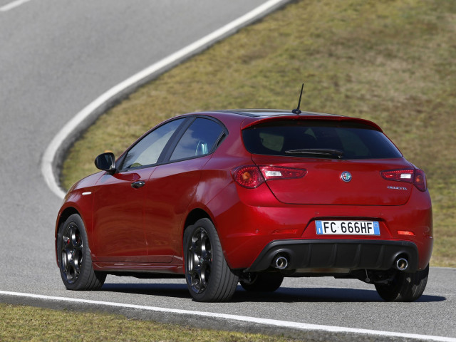Alfa Romeo Giulietta фото
