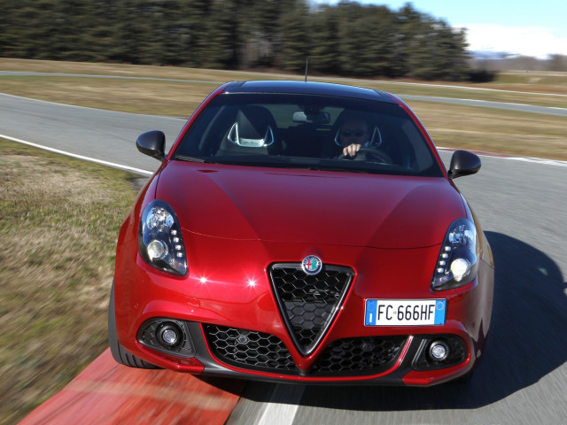 Alfa Romeo Giulietta фото