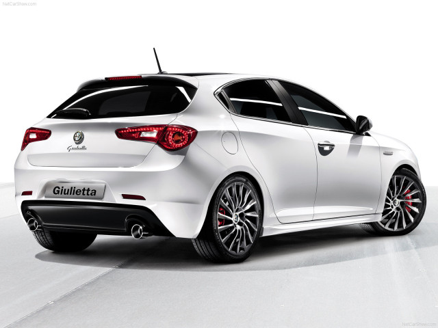 Alfa Romeo Giulietta фото