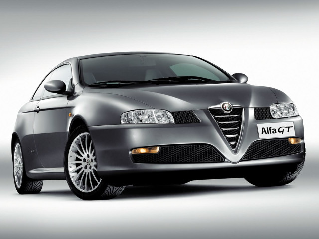 Alfa Romeo GT фото