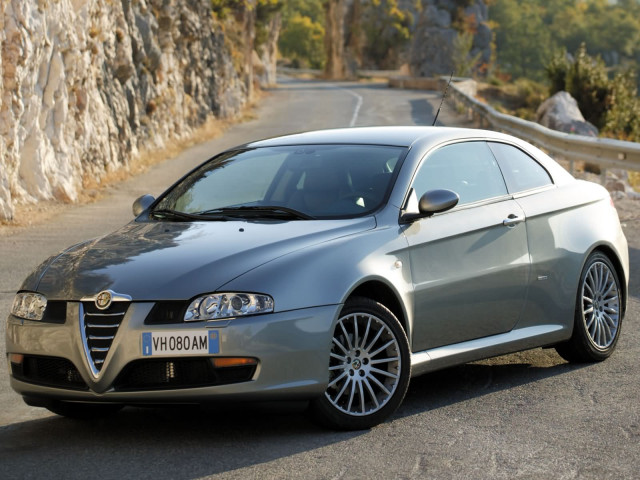 Alfa Romeo GT фото