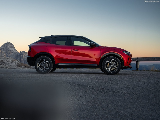 Alfa Romeo Junior фото