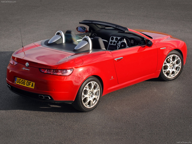 Alfa Romeo Spider фото