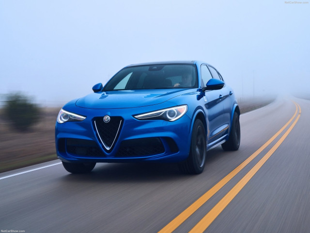 Alfa Romeo Stelvio фото