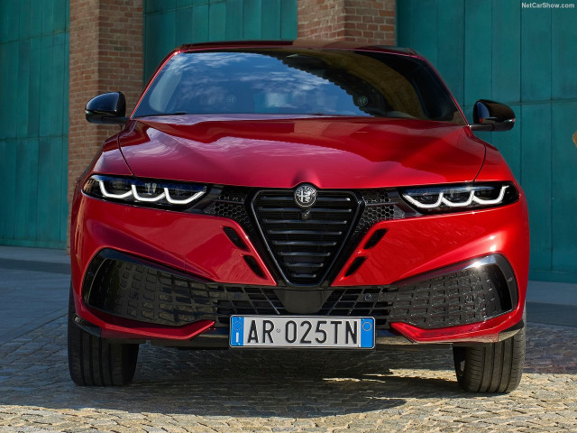 Alfa Romeo Tonale фото