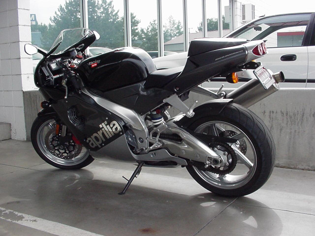 Aprilia RSV 1000 Mille фото